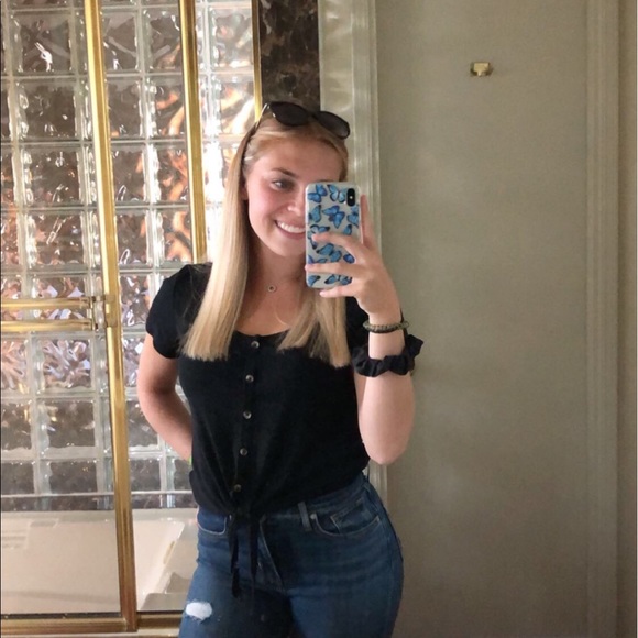 Meet your Posher, Cassy - Picture 1 of 1